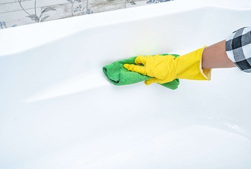 Чем очистить ванну от известкового налета